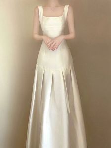 ชุดเดรสยาวแขนกุดสีขาวสง่างามสำหรับงานวันเกิด ชุดราตรีสไตล์ฝรั่งเศส ชุดทำงานฤดูร้อน เดรสยาวปานกลาง สไตล์สตรีท