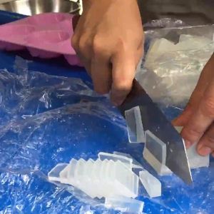 Soap Base - Extra Clear Transparent Glycerin Melt and Pour Soap Base (500g / 250g / 100g) - Melt and Pour Soap Base - Soap Making