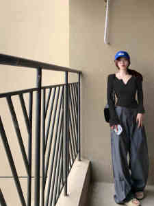 Stylish Korean Style Yellow Bottoming Shirt with Western Style Sweet and Spicy French Style Chic Tops Tight Waist