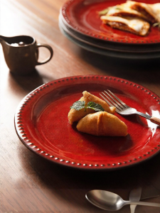 MODERN SWEETHOME | Ceramic Red Plate Western Dining Use