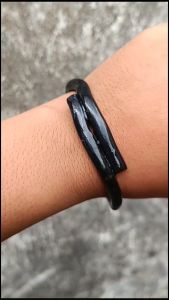 Gelang Akar Bahar Tali Arus Warna Hitam Polos Minimalis