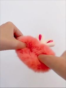 Scrunchies Bulu Kelinci: Aksesoris Rambut Anak Lucu