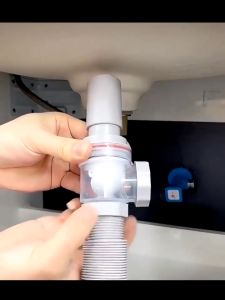 Bathroom Sink Drain Kit: Flexible Expandable P-Trap & Snappy Trap Design