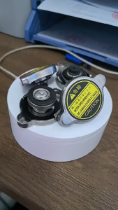 Big Head Coolant Radiator Cap 0.9Bar 45mm Car Radiator Cap Sealing For Honda Accord Civic CRV
