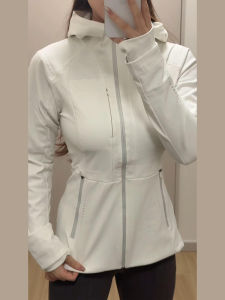 SUHUIQIAN | Slim Fitting Softshell Jacket with Three in One Insulated Design