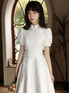 Elegant Chinese Style Wedding Dress Summer 2023 White Long Qipao Short Sleeve Floral Embroidery Fabric for Engagement Party