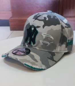 Topi Baseball Import NY Loreng Bahan Cotton 100%