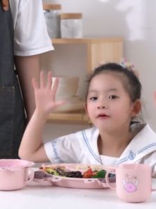 6pcs/set New Baby Food Divided Plate with Cups Chopsticks for Baby Feeding Plate Set with Cup Bowel Spoon Fork Feeding Tool for Kid