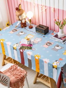ผ้าปูโต๊ะสไตล์สาวน้อย INS ผ้าปูโต๊ะอาหาร PVC ที่นิยมในโลกออนไลน์แผ่นปูโต๊ะหนังสือแบบไม่ต้องซักกันน้ำและกันน้ำมันสไตล์นอร์ดิกสำหรับนักเรียน