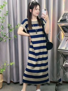 ชุดเดรสยาวแขนสั้นลายทางสีบล็อกไซส์ใหญ่ ทรงหลวม ปกปิดหน้าท้อง กระโปรงทรงเอ ฤดูร้อน 2024 ผ้าฝ้ายผสมโพลีเอสเตอร์
