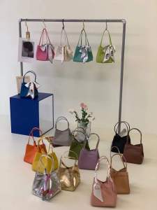 Leather Bucket Bag Womens New Casual Korean Style Top Layer Sheep Leather Handbag Underarm Simple Fashion Small Square Bag