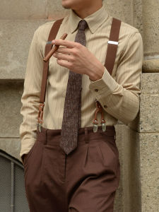 เสื้อเชิ้ตผู้ชายลายทางย้อนยุคสไตล์อังกฤษและฝรั่งเศส เสื้อเชิ้ตผู้ชายทรงหลวมสบาย ๆ ระบายอากาศได้ดี แขนยาว ป้องกันการยับย่น