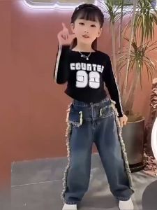 เสื้อแขนยาวเด็ก เสื้อผ้าเด็กผญ การออกแบบตัวอักษรแฟชั่นสไตล์เกาหลี เสื้อยืดแขนยาวผ้าฝ้ายระบายอากาศหลวมสำหรับเด็กผู้หญิง 23827