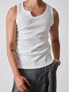 Slim Fit Tank Top: A Must-Have for Men's Summer Fitness & Casual Wear