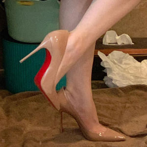 Nude High Heels Womens Stiletto Heel Elegant Socialite 2024 New Arrival Spring and Summer Pointed Flats Patent Leather 12cm Red Bottom Flats