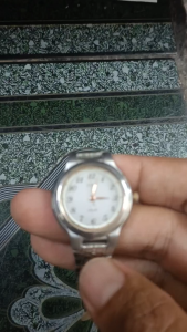 Đồng hồ nữ máy Nhật chạy pin dây thép không gỉ mặt 27mm