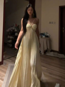CHANGTONG | French Pretty Unique Elegant Halterneck Strap Dress 2026 Spring