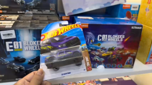 Mô Hình Xe Hot Wheels 23 Ram 1500 - Dòng Xe Bán Tải Địa Hình HW Dirt 2026