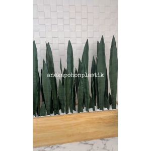 Tanaman Hias Artificial Daun Lidah Mertua Pot Planter Motif Kayu Dekorasi Ruangan Cafe Kantor Aesthetic