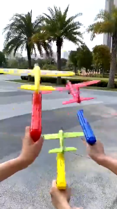 Mainan Anak Pesawat Terbang Berlampu / Mainan Pistol Penembakan Pesawat Busa / Pistol Pesawat Ketapel / Mainan Peluncur Pistol Pesawat / Pesawat Busa Yang Memancarkan Cahaya