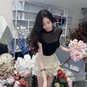 เสื้อยืดคอกลมแขนสั้นผ้าถักทรงเข้ารูปสไตล์เกาหลีสำหรับผู้หญิงในฤดูร้อนปี 2024 ผ้าผสมโพลีเอสเตอร์และไนลอน