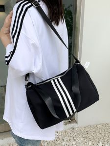 Nylon Cloth Bag Womens Large Capacity 2023 New Arrival Summer All-Matching Shoulder Messenger Bag Fancy Texture Pillow Bag