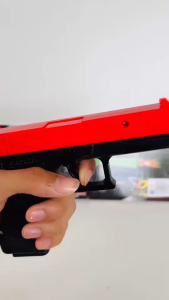 ปืนของเล่นเด็ก คุ้มค่า ยิงสั่นได้ มีเสียงมีไฟ ปืนสั้นของเล่น ปืนปลอมสำหรับเด็ก ของเล่นใส่ถ่าน ของเล่นปืนเด็ก มี 2 สีให้เลือก (รุ่นมีกล่อง)