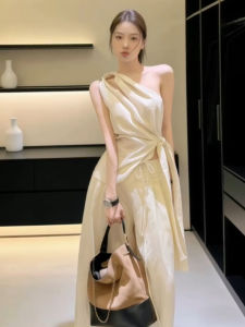 NIUVIES | Bộ Áo Và Quần Dáng Không Đều Đẹp Mới Cho Mùa Hè