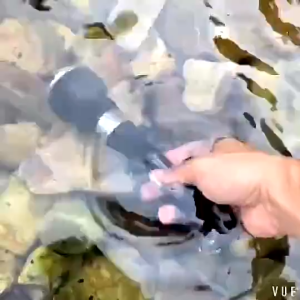 Diving Flashlight | 2000LM L2 CREE LED | 100M Waterproof | Rechargeable with Battery & Charger