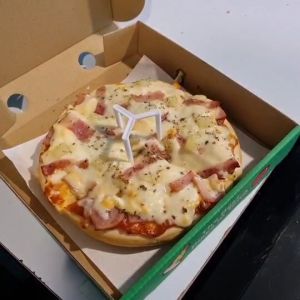 ขาตั้งพิซซ่า รองฝากล่องพิซซ่า ฟู้ดเกรด พลาสติกดันกล่องพิซซ่า แพค 100ชิ้น