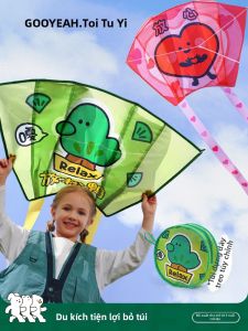 Toi | Breeze Flying Boneless Pocket Kite