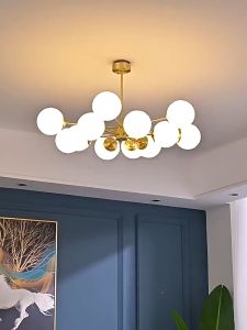 Dekorasi Ruang Tamu dengan Lampu Hias Gantung & Desain Nordic