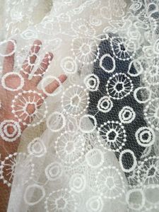 bahan/kain tulle bordir putih bw