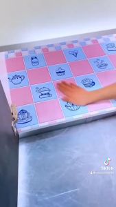 1m dán bếp khổ 60cm tráng nhôm ( có keo sẵn ) - Mèo và bé QT229