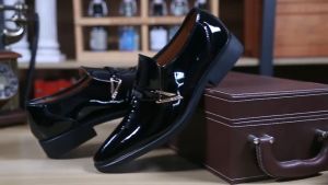 Brand GenGeGo ( 3 Days Delivered COD) Men Flat Classic Formal Shoes Leather Dress Shoes Slip-on Flats Male Casual Shoes Black