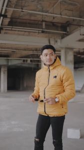 Jaket Puffer Pria: Bahan Parasut Nilon & Ukuran Lengkap