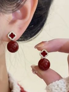 ต่างหูเงินแท้ 925 รูปดอกไม้สีแดง D738 เครื่องประดับแฟชั่นสำหรับผู้หญิงในวันตรุษจีน ต่างหูแบบอ่อนๆ ที่ใส่ได้หลากหลาย