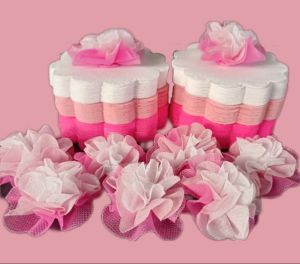 เซ็ต 3 ชั้น ไล่สีพาสเทล [ขอบดอกไม้ สีชมพู] กระดาษสาห่อ เหรียญโปรยทานพร้อมหนังยาง ราคาถูก