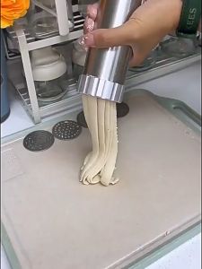 MIZONA Household Kitchen Noodle Mini Pasta Maker Wireless Handheld Noodle Machine Portable Fully Automatic