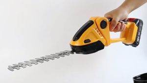 2in1 Trimmer Mesin Pemotong Rumput Ranting Tanaman Portable Cordless Single Hand Electric 21 V 1500 mAh