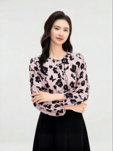 Koradior | Elastic Silk Retro Court Rose Print Pearl Beaded Round Neck Sweet Style Lantern Sleeve Shirt