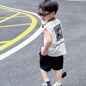 เสื้อยืดแขนกุดผ้าฝ้ายสําหรับเด็กผู้ชาย 2024 ใหม่สไตล์เกาหลีหลวมพอดีฤดูร้อนสวมใส่กลางแจ้งเสื้อผ้าเด็ก