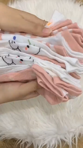 Kaos Kaki Pendek Motif Mix Free Pouch Isi 10 pasang Kaos Kaki Ankle Short Socks