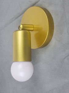 กล่องไฟติดผนังโลหะสีทองพร้อม E27หลอดไฟ LED 7W 3สีที่สามารถเปลี่ยนได้