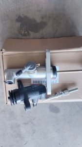 Tổng côn trên dưới xe Isuzu 1.9 tấn 2.7 tấn 4DB1 QKR NKR Phụ Tùng Isuzu Nhật Bản Thiết Bị Ô Tô Isuzu Chính Hãng - Lazada