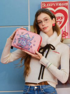 LeSportsac | Large Capacity Cosmetics Storage Phone Bag