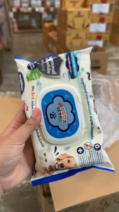 KUMA ผ้าเปียกหมาแมว สูตรแอนตี้แบคทีเรีย กลิ่นหอมอ่อนโยน บำรุงขนผิวหนัง ไม่มีแอลกอฮอล์ บรรจุ 40 แผ่น