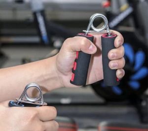 ซื้อ 1 แถม 1 เครื่องบริหารนิ้วมือ บีบมือ สำหรับคนชอบการออกกำลังกาย