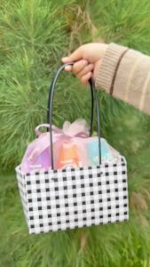 Tas Bouquet Bunga Square: Pilihan Kantong Kertas Packing Bunga yang Tepat
