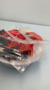 เคเบิ้ลไทร์ เข็มขัดรัดสาย ขนาด 4นิ้ว และ 6นิ้ว  สีขาว สีดำ จำหน่ายยกถุง